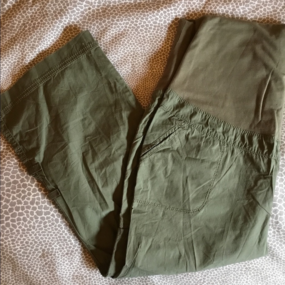 MATERNITY CROPPED CARGO PANTS